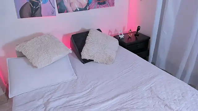 Jessica Herrera  online show from 09-18-25, 10:35