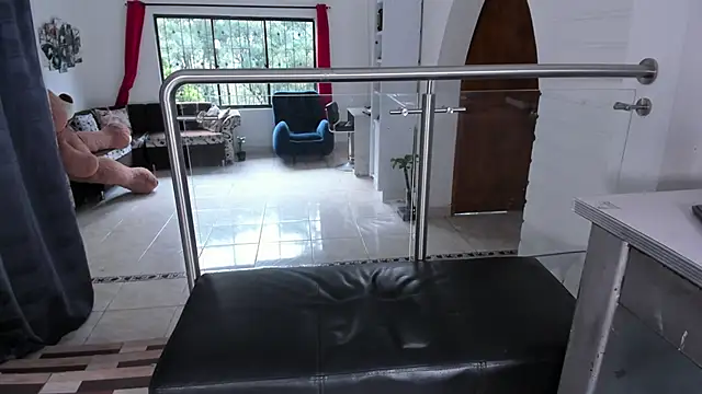 Jessica Herrera  online show from 10-17-25, 09:38