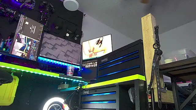 famousALYX online show from 02-26-26, 08:36