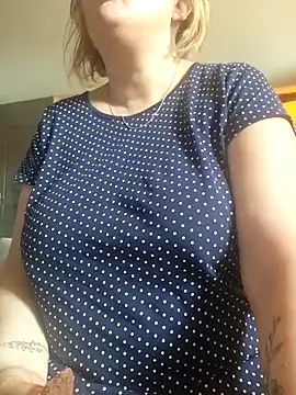 lady charlyne online show from 05-30-26, 07:36