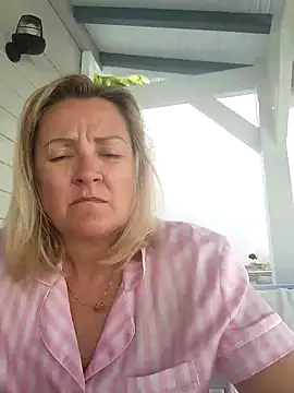 lady charlyne online show from 02-03-25, 01:30