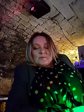 lady charlyne online show from 11-21-25, 08:30