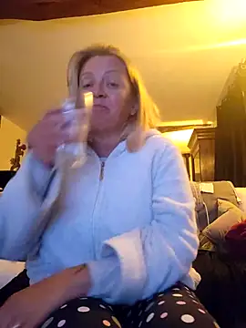 lady charlyne online show from 02-14-25, 07:02