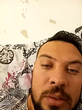 Snapshot of rafjb chatting on 10-15-25, 04:26 rafjb online show from 10-15-25, 04:26
