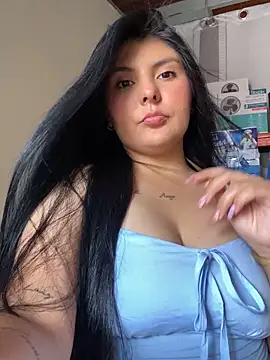 bella isabela online show from 10-07-25, 08:10