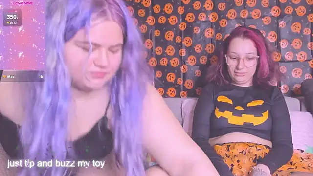 Freakcute  online show from 10-21-25, 07:02