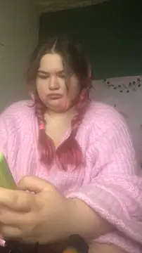 Freakcute  online show from 03-11-25, 01:45