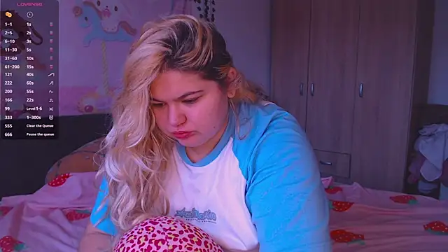 Freakcute  online show from 10-03-25, 02:07