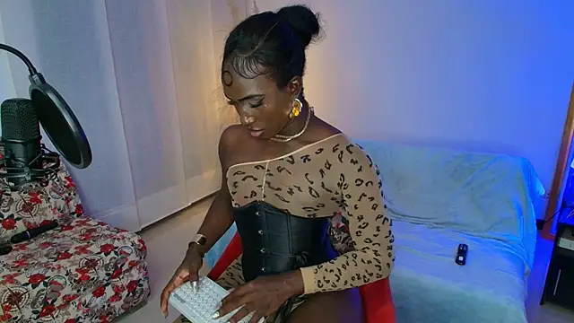 IsseyMz online show from 09-14-25, 09:09