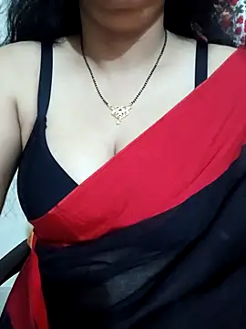 Snapshot of Priya_Boudi chatting on 05-03-26, 06:11 Priya Boudi online show from 05-03-26, 06:11