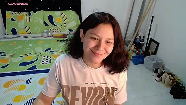 Snapshot of soniafuckboobs chatting on 05-26-26, 12:25 soniafuckboobs online show from 05-26-26, 12:25