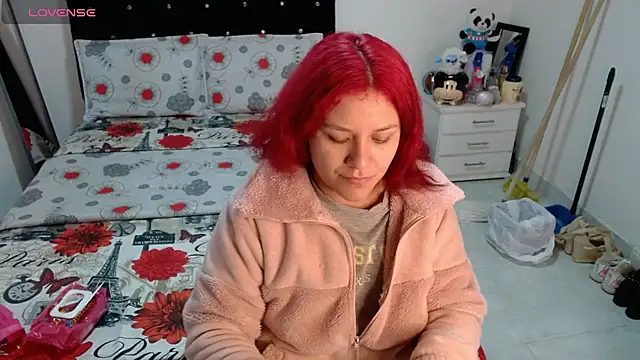 Snapshot of soniafuckboobs chatting on 04-30-26, 12:34 soniafuckboobs online show from 04-30-26, 12:34