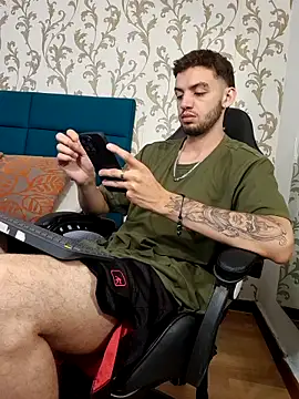 Michael magno online show from 04-02-26, 01:13