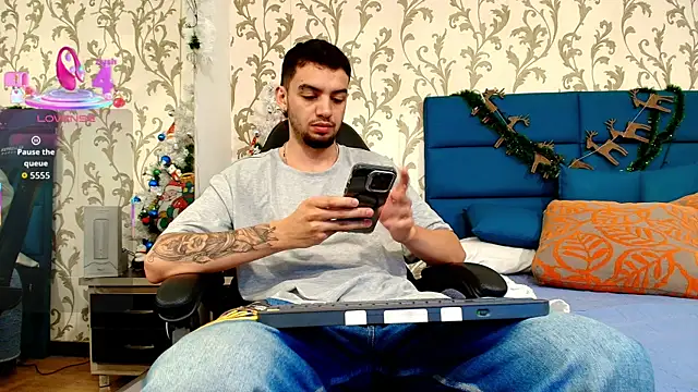 Michael magno online show from 12-20-25, 11:07