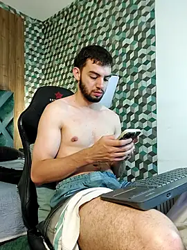 Michael magno online show from 09-23-25, 02:24