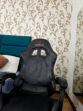 Michael magno online show from 03-06-26, 10:27