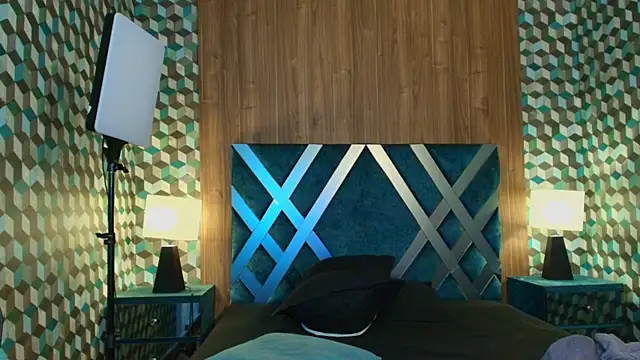 Michael magno online show from 10-11-25, 01:01