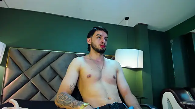 Michael magno online show from 11-09-25, 09:41