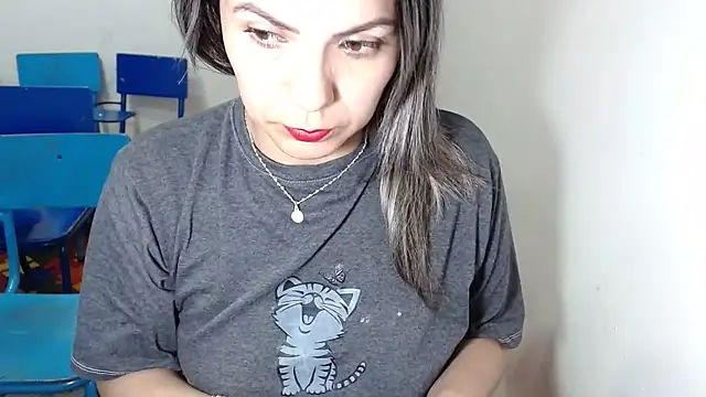 Snapshot of Chantal_hott chatting on 12-04-25, 08:57 Chantal hott online show from 12-04-25, 08:57