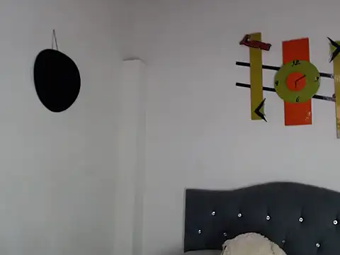 Chantal hott online show from 03-25-26, 07:46