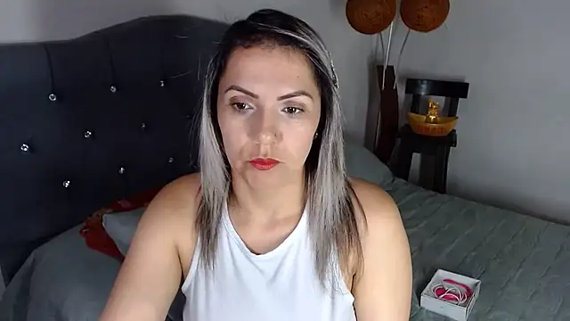 Chantal hott online show from 05-27-26, 08:05