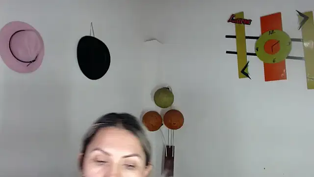 Chantal hott online show from 04-21-26, 01:42