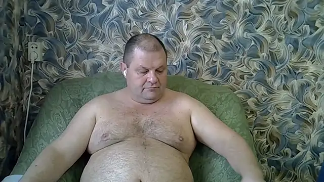 Nilola6 online show from 12-19-25, 04:05