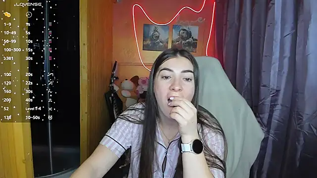 Fiery Brunette  online show from 02-27-25, 05:07