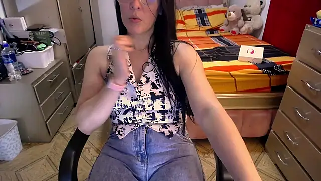 BitterMomXxx online show from 03-12-25, 12:53