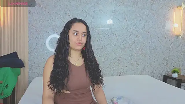 Snapshot of sabrina_shark_ chatting on 01-17-26, 02:48 sabrina shark online show from 01-17-26, 02:48