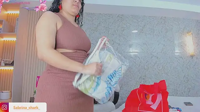 sabrina shark  online show from 10-24-25, 02:54