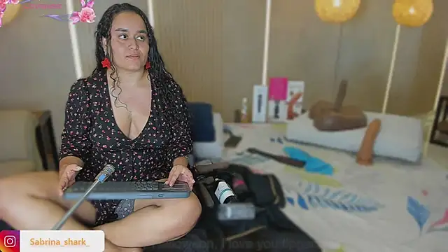 sabrina shark  online show from 11-06-25, 01:42