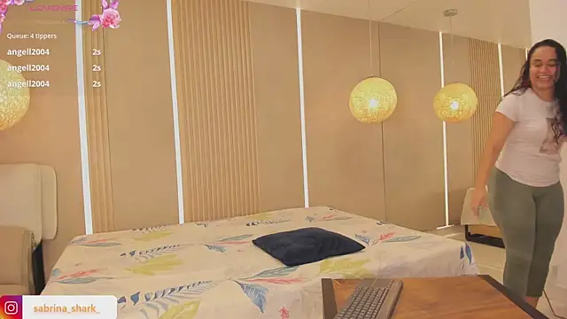 sabrina shark  online show from 09-09-25, 01:38