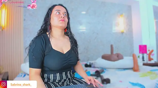 sabrina shark  online show from 10-28-25, 03:40