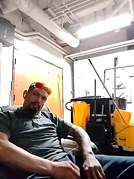 Snapshot of playtyme420691 chatting on 03-18-25, 02:06 playtyme420691 online show from 03-18-25, 02:06