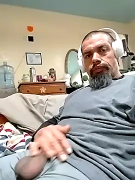 Snapshot of playtyme420691 chatting on 02-22-25, 02:17 playtyme420691 online show from 02-22-25, 02:17