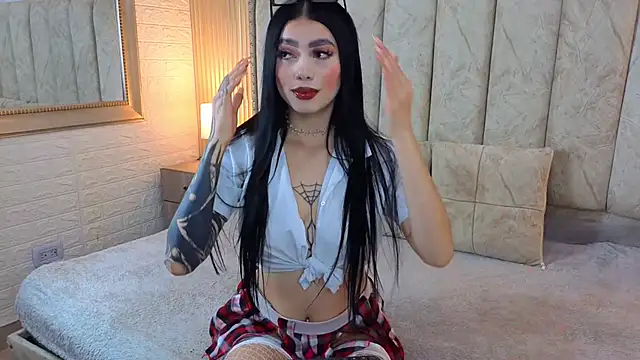 catalina  23 online show from 10-11-25, 07:48