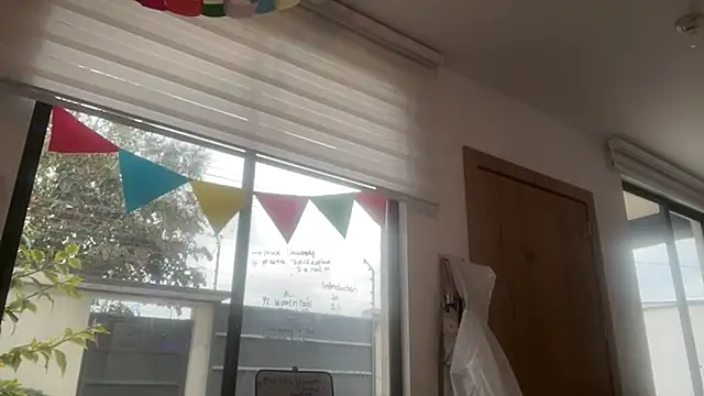 ChocolateCakeQueen online show from 10-12-25, 09:49