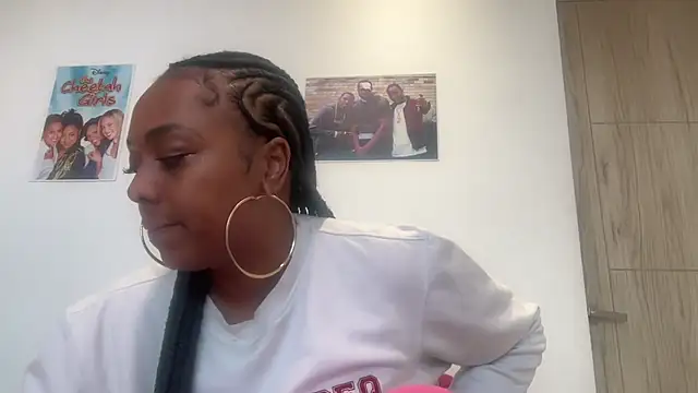 ChocolateCakeQueen online show from 05-20-26, 11:02