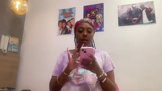 ChocolateCakeQueen online show from 06-11-26, 12:01