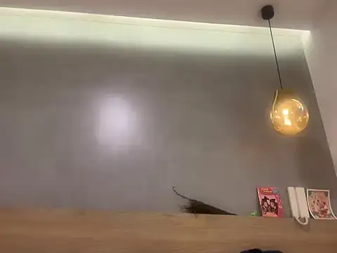 ChocolateCakeQueen online show from 04-21-26, 01:53