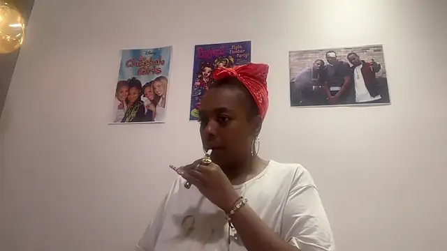ChocolateCakeQueen online show from 06-15-26, 12:22