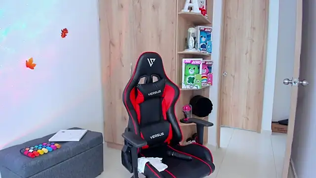  amanda seyfried19 online show from 03-13-25, 07:17