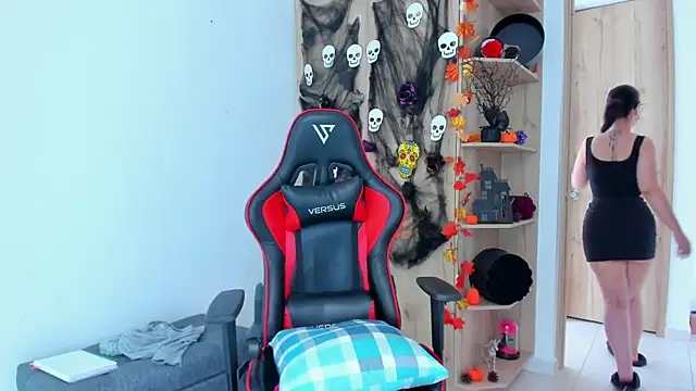  amanda seyfried19 online show from 11-03-25, 06:00