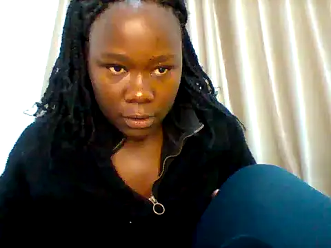 Snapshot of sexy_cutelips chatting on 06-19-26, 07:30 sexy cutelips online show from 06-19-26, 07:30