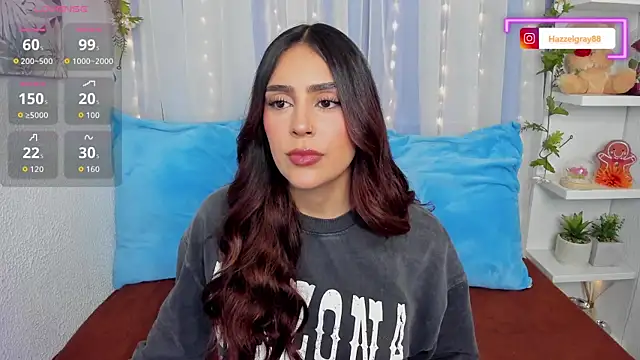 HazzelGray online show from 10-24-25, 03:44