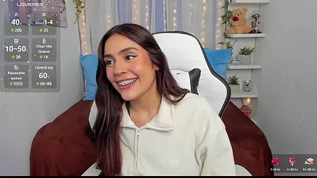 HazzelGray online show from 02-16-25, 07:16