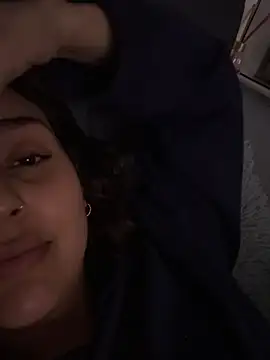 HazzelGray online show from 03-11-25, 04:18