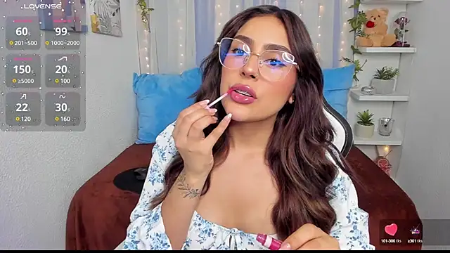 HazzelGray online show from 02-11-25, 03:40