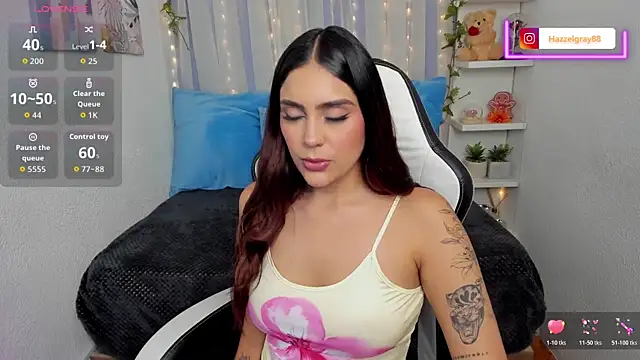 HazzelGray online show from 11-12-25, 04:00